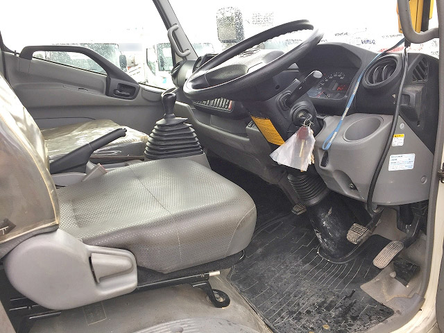 日野デュトロローダーダンプ小型（2t・3t）[写真32]