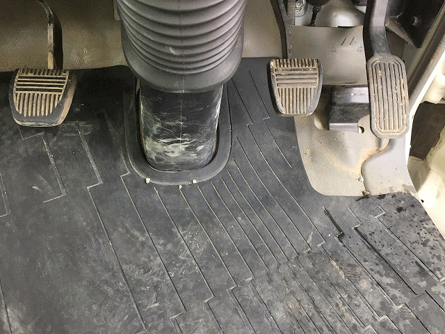 日野デュトロローダーダンプ小型（2t・3t）[写真38]