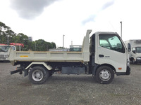 日野デュトロローダーダンプ小型（2t・3t）[写真05]