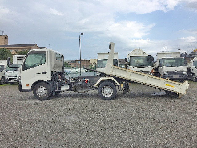 日野デュトロローダーダンプ小型（2t・3t）[写真08]