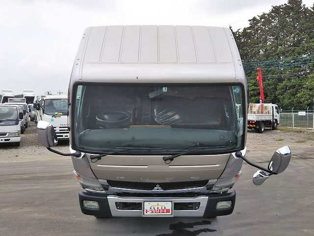 三菱ふそうキャンターユニック4段小型（2t・3t）[写真10]