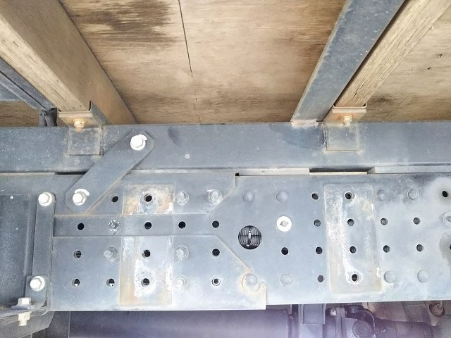 三菱ふそうキャンターユニック4段小型（2t・3t）[写真25]