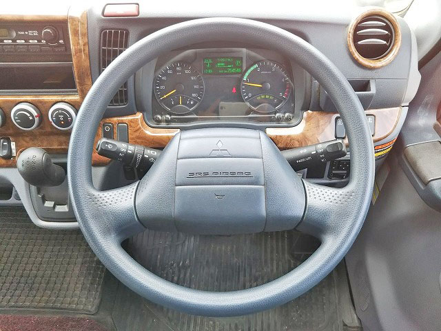 三菱ふそうキャンターユニック4段小型（2t・3t）[写真36]