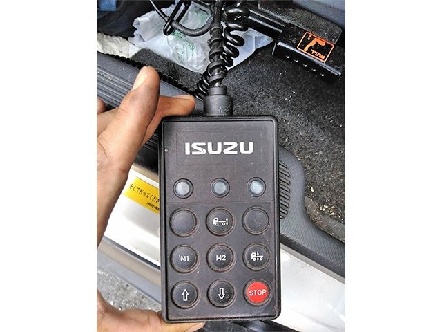 いすゞフォワードアルミウイング中型（4t）[写真10]