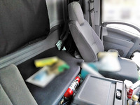 いすゞフォワードアルミウイング中型（4t）[写真17]