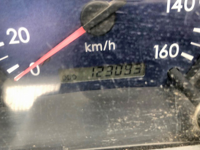 三菱ふそうキャンターダンプ小型（2t・3t）[写真15]