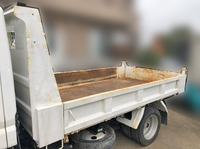 三菱ふそうキャンターダンプ小型（2t・3t）[写真05]