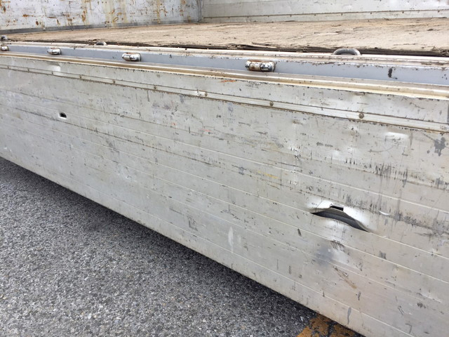 日野レンジャーアルミブロック中型（4t）[写真14]