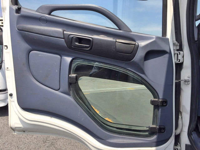 日野レンジャーアルミブロック中型（4t）[写真25]