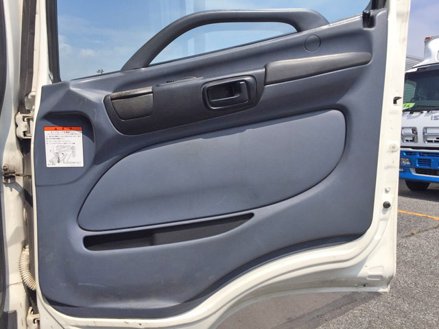 日野レンジャーアルミブロック中型（4t）[写真26]