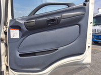 日野レンジャーアルミブロック中型（4t）[写真26]