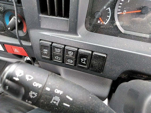 いすゞエルフ平ボディ小型（2t・3t）[写真21]