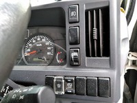 いすゞエルフ平ボディ小型（2t・3t）[写真22]