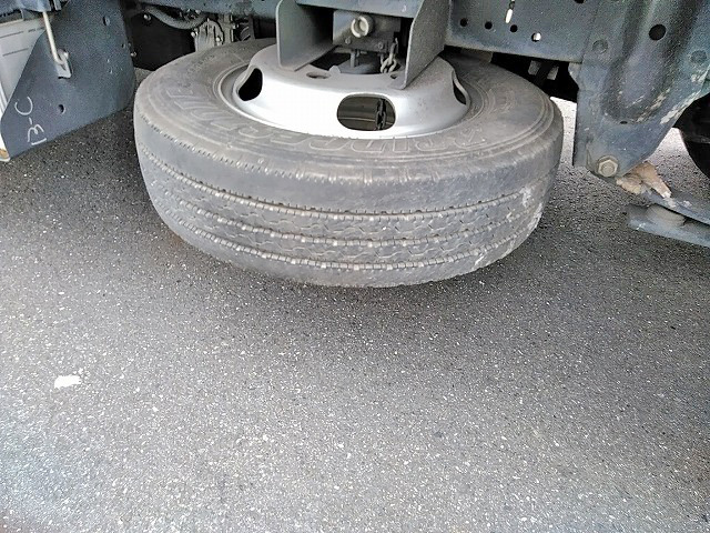 いすゞエルフ平ボディ小型（2t・3t）[写真09]