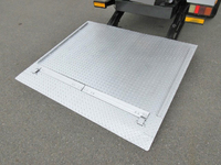 三菱ふそうキャンターアルミバン小型（2t・3t）[写真10]