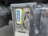 三菱ふそうキャンターアルミバン小型（2t・3t）[写真11]