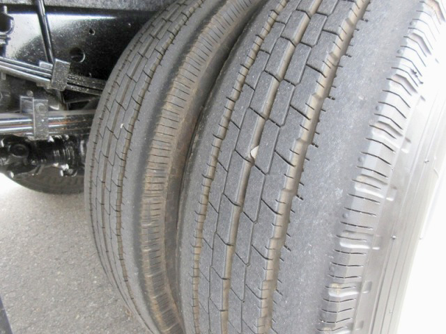 三菱ふそうキャンターアルミバン小型（2t・3t）[写真20]