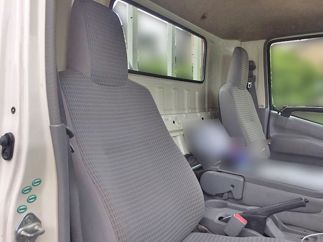 トヨタダイナ平ボディ小型（2t・3t）[写真19]