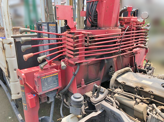 いすゞエルフユニック4段小型（2t・3t）[写真14]