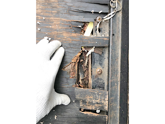 三菱ふそうキャンター平ボディ小型（2t・3t）[写真11]