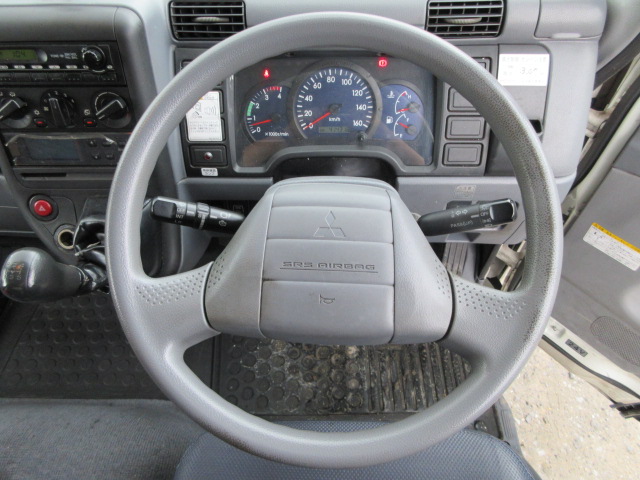 三菱ふそうキャンター冷凍車（冷蔵車）小型（2t・3t）[写真33]