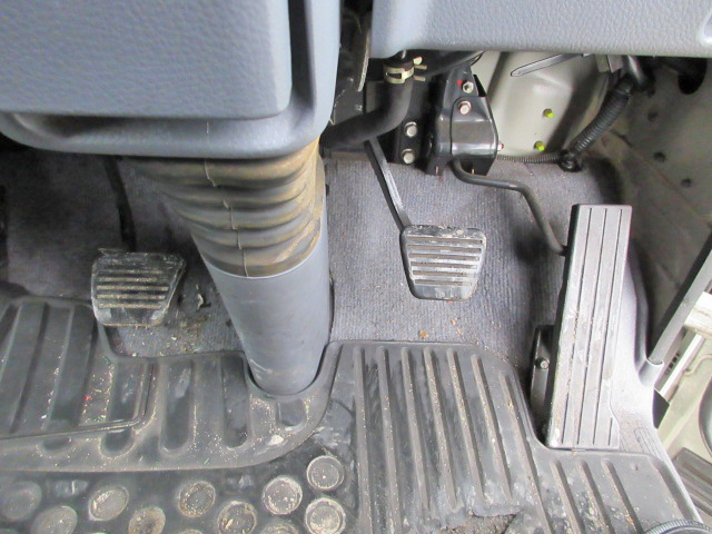 三菱ふそうキャンター冷凍車（冷蔵車）小型（2t・3t）[写真36]