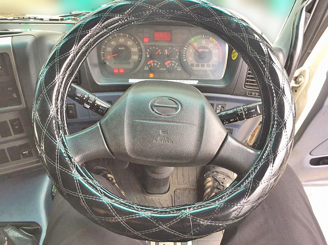 日野プロフィアアルミウイング大型（10t）[写真23]