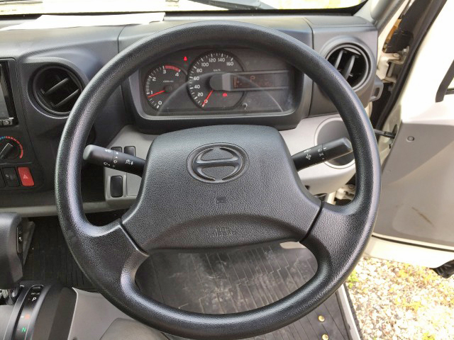 日野デュトロアルミバン小型（2t・3t）[写真37]