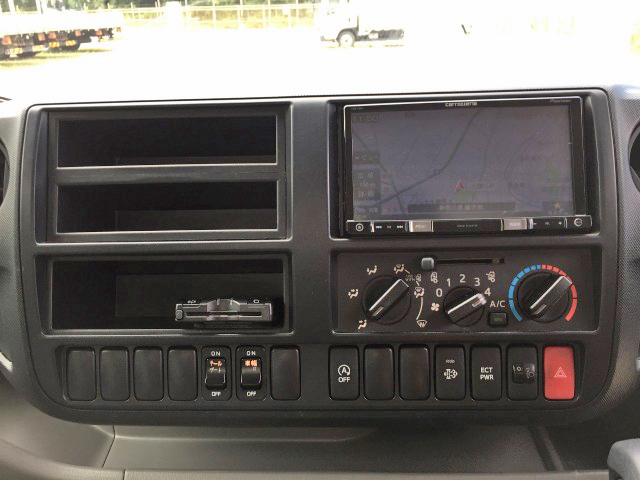 日野デュトロアルミバン小型（2t・3t）[写真38]