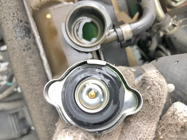 いすゞエルフ高所作業車小型（2t・3t）[写真21]