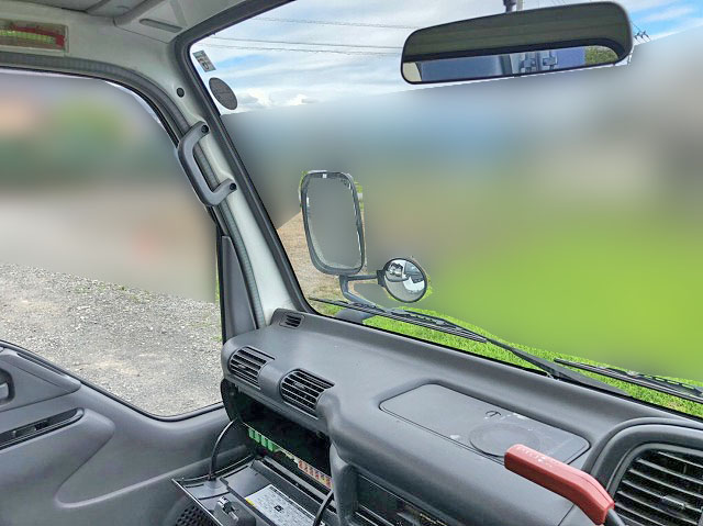 いすゞエルフ高所作業車小型（2t・3t）[写真25]