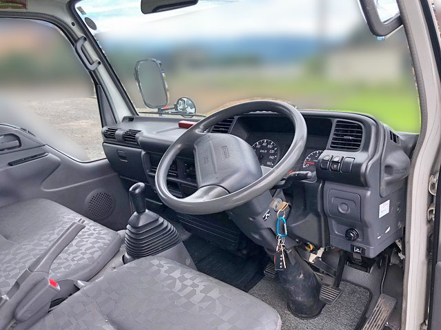 いすゞエルフ高所作業車小型（2t・3t）[写真26]