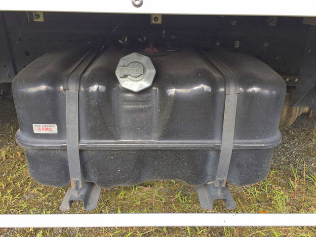 いすゞエルフアルミバン小型（2t・3t）[写真19]