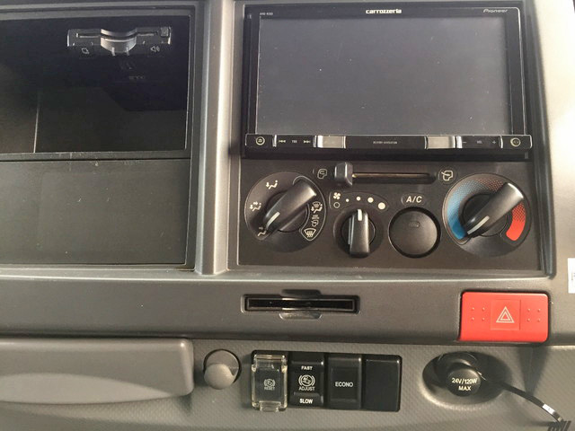 いすゞエルフアルミバン小型（2t・3t）[写真37]