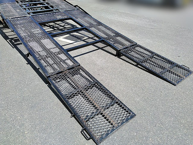 トヨタダイナキャリアカー小型（2t・3t）[写真13]