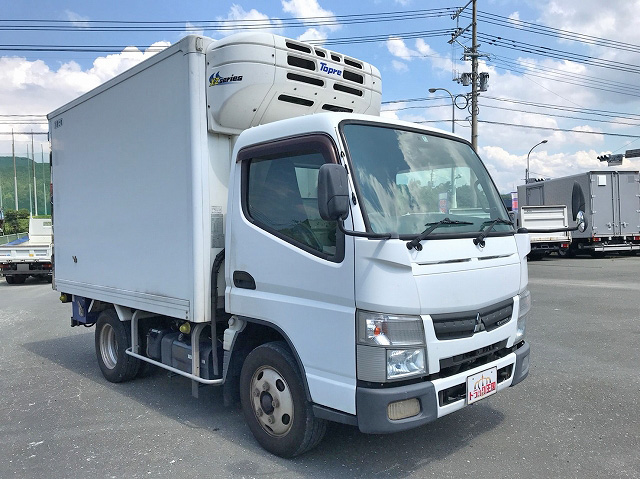 三菱ふそうキャンター冷凍車（冷蔵車）小型（2t・3t）[写真03]