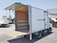 日産アトラスパネルバン小型（2t・3t）[写真02]