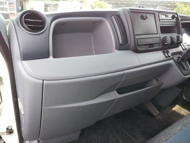 日産アトラスパネルバン小型（2t・3t）[写真32]