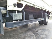 いすゞエルフ平ボディ小型（2t・3t）[写真18]