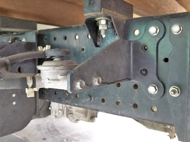 いすゞエルフ平ボディ小型（2t・3t）[写真23]