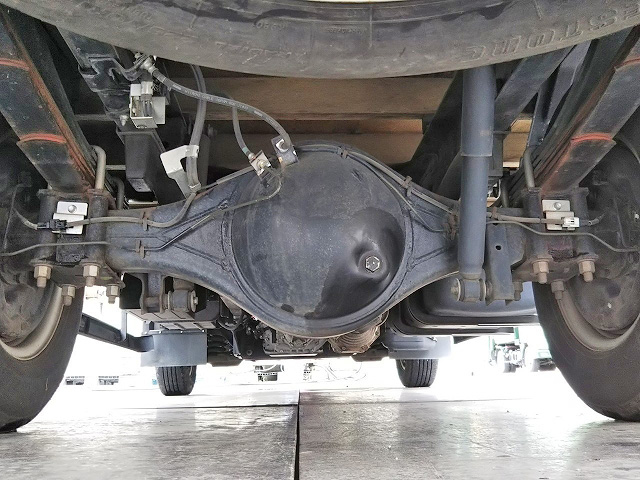 いすゞエルフ平ボディ小型（2t・3t）[写真24]