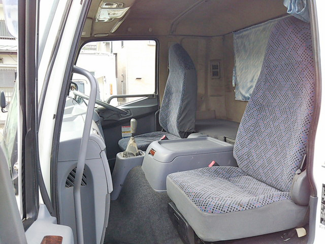 三菱ふそうファイタークレーン3段増トン（6t・8t）[写真32]