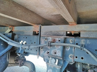 いすゞエルフ平ボディ小型（2t・3t）[写真19]