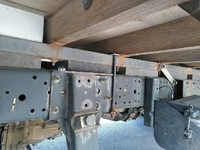 いすゞエルフ平ボディ小型（2t・3t）[写真20]