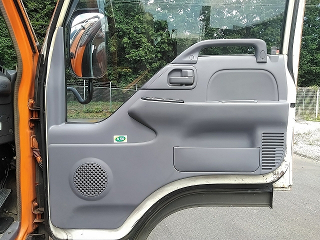 いすゞエルフ平ボディ小型（2t・3t）[写真28]