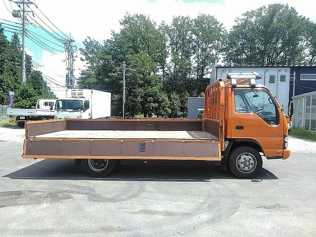 いすゞエルフ平ボディ小型（2t・3t）[写真08]