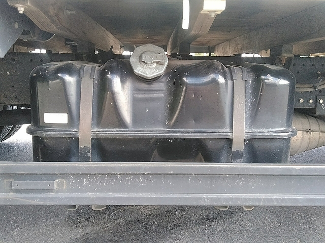 いすゞエルフ平ボディ小型（2t・3t）[写真15]