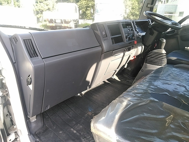 いすゞエルフ平ボディ小型（2t・3t）[写真32]