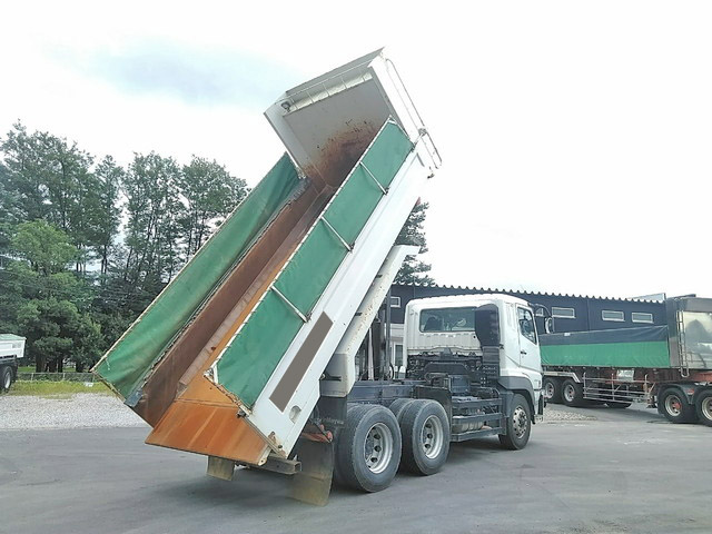 三菱ふそうスーパーグレートダンプ大型（10t）[写真02]