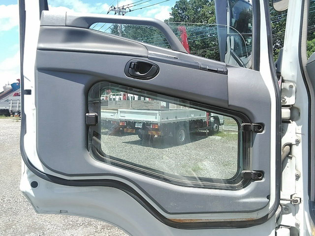 三菱ふそうスーパーグレートダンプ大型（10t）[写真26]